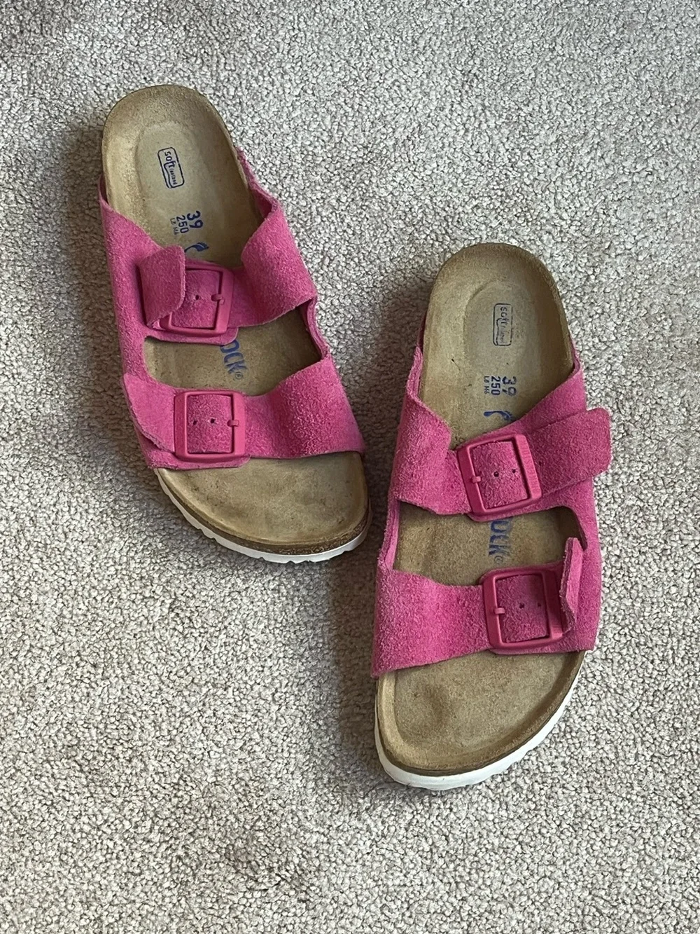 Birkenstock Arizona Suede soft footbed Two‑Strap Sandal in Fuchsia Tulip Pink39